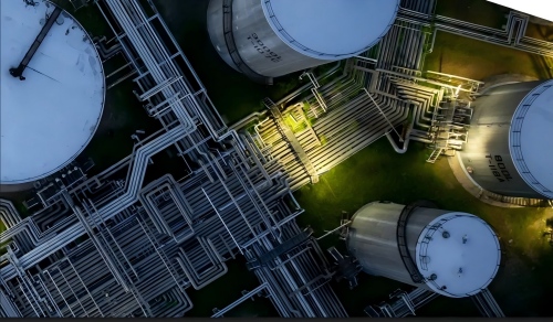 De wereldwijde waterstofenergie-industrie bevindt zich in een kritieke fase voor grootschalige toepassing.